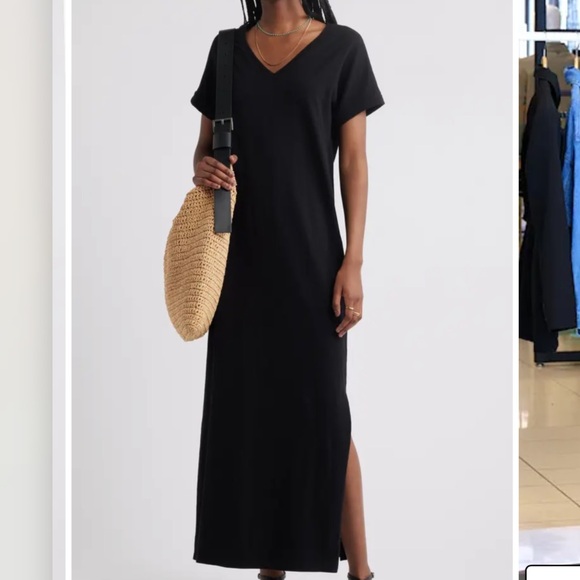 Treasure & Bond Dresses & Skirts - Treasure & Bond Black V-Neck Short Sleeve Maxi Dress